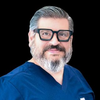 Ampliar imagen: Raul Adrian Peña Tijerina, Anestesiólogo San Pedro Garza Garcia