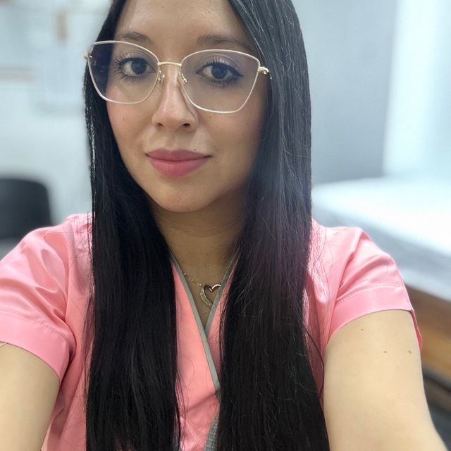 Maritza Martínez Tagle , Especialista en Rehabilitación y Medicina Física Ciudad de México