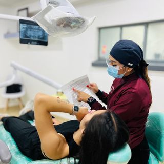 Claudia Chavarria Palacios, Dentista - Odontólogo Coyoacán