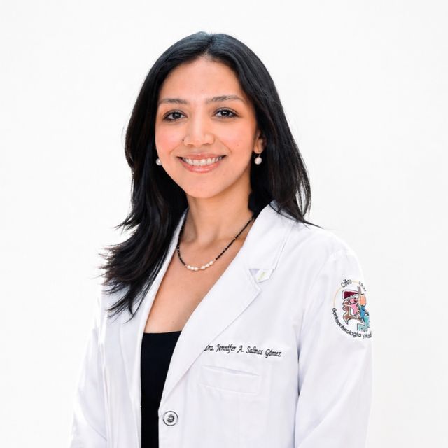 Jennifer Adriana Salinas Gámez, Gastroenterólogo pediátrico Monterrey