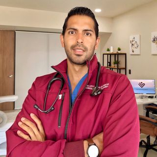 Dr. Ricardo Job López Castellanos