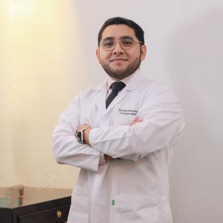 Ampliar imagen: Irving Alejandro Urtecho Moguel, Oncólogo médico Tuxtla Gutierrez