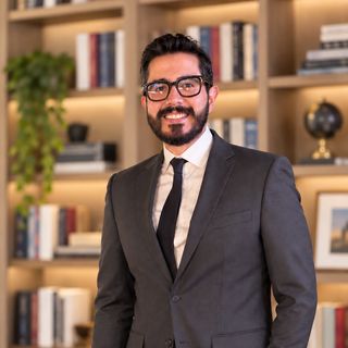 Dr. Giann Paolo Coria Bustos Flores