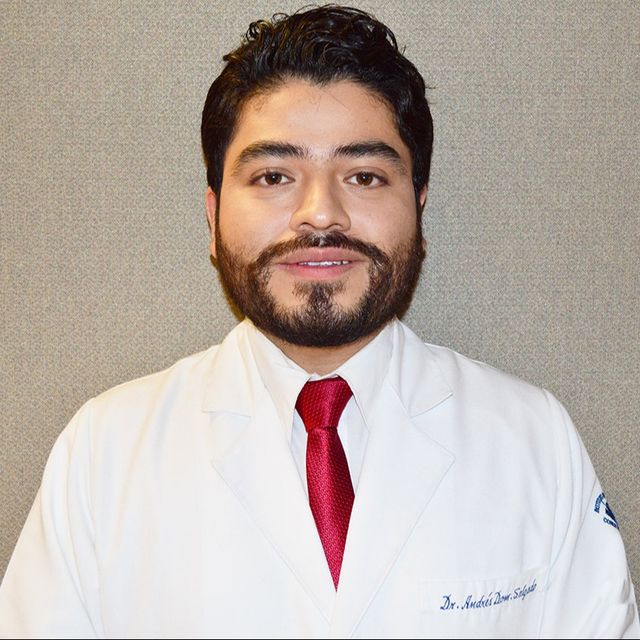 Luis Andres Dominguez Salgado, Oftalmólogo Magdalena Contreras