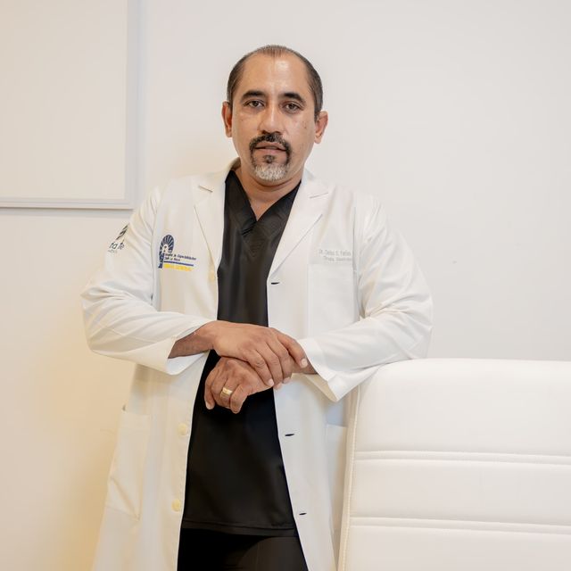 Carlos Eduardo Farías Antonio, Cirujano general Juchitan