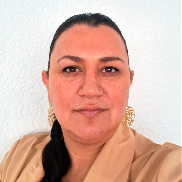 Alina Tellez Bueno, Terapeuta complementario Ciudad de México