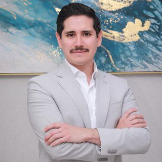 Ampliar imagen: Mario Toledo, Otorrinolaringólogo Chihuahua