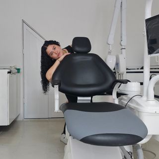Ampliar imagen: Evelyn Rivera, Dentista - Odontólogo Puebla