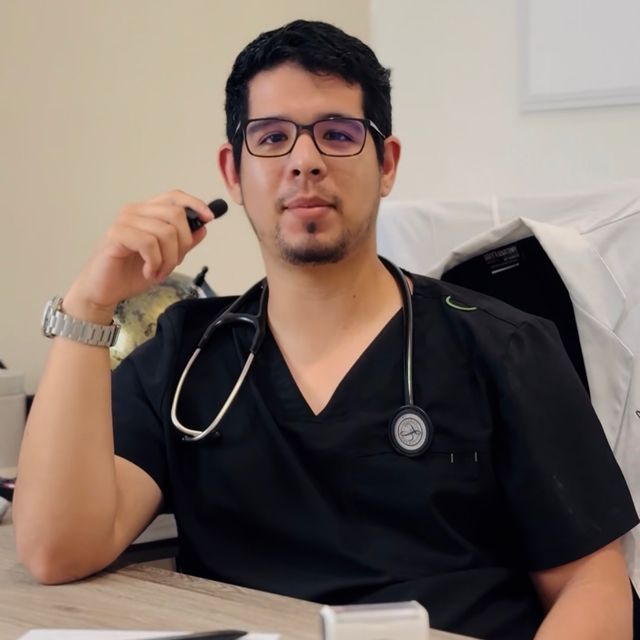 Lorenzo Antonio Cordero Corrales, Neumólogo Ensenada