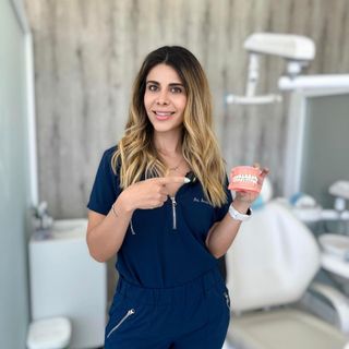 Ampliar imagen: Brenda Lua, Dentista - Odontólogo Zapopan