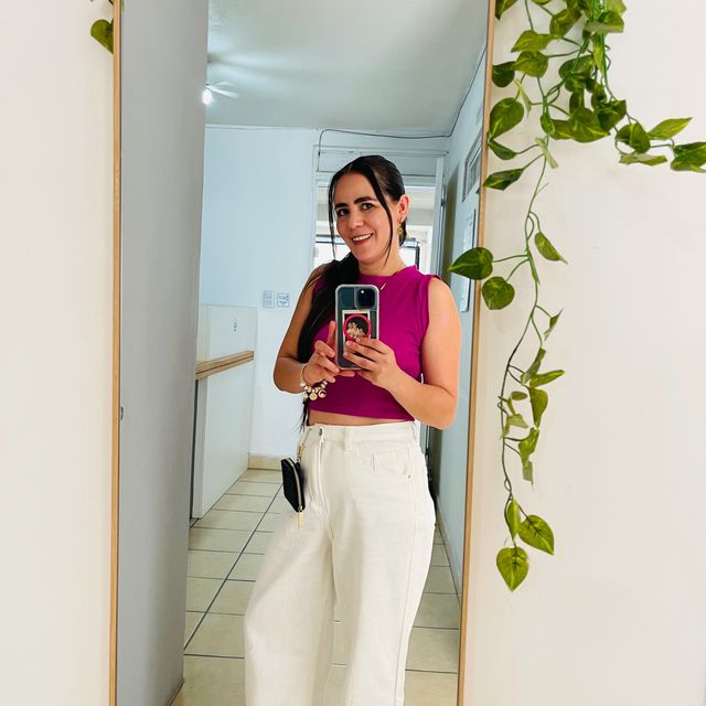 Alma Estefanía Hernández Abarca, Psicólogo Celaya