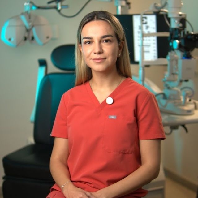 Natalia Fabre, Oftalmólogo Zapopan