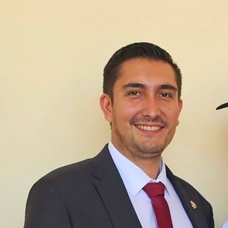 Roberto  Garcia Magdaleno , Traumatólogo Purepero