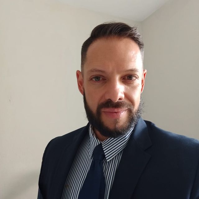 Daniel Vargas Gollaz, Psicólogo Morelia