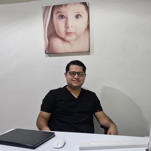 Ivan Eduardo  Avila Heredia, Ginecólogo Los Mochis