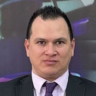 Ampliar imagen: Rodrigo Neri, Psicólogo León