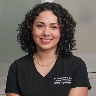 Ampliar imagen: Claudia del Carmen Ramos Cruz, Oftalmólogo San Pedro Garza Garcia