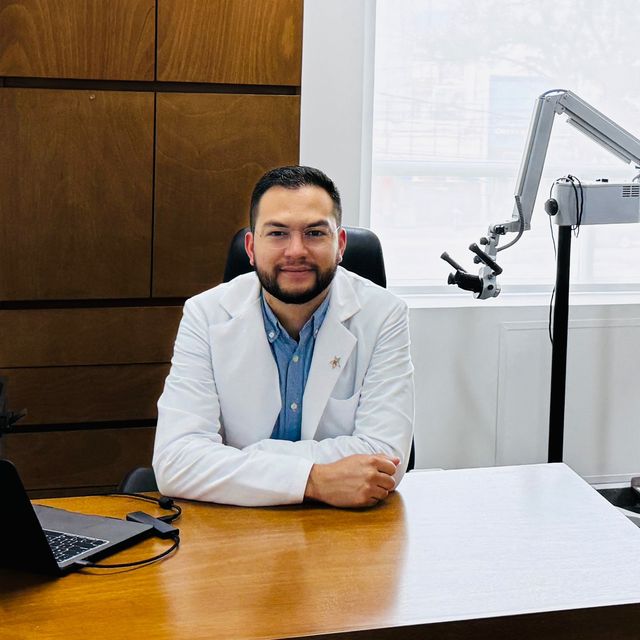 Luis Antonio González Patiño, Otorrinolaringólogo Aguascalientes