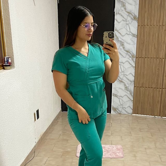 Elizabeth  Macías Ramírez , Nutricionista León