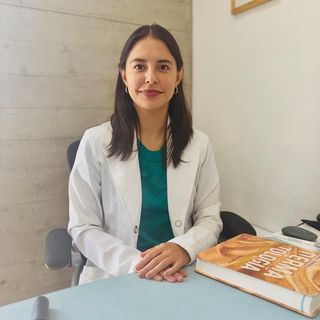 Ampliar imagen: Kenia Lepe Moreno, Dermatólogo Puerto Vallarta