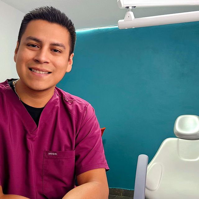 Enrique Velarde Martínez, Dentista - Odontólogo San Luis Potosi