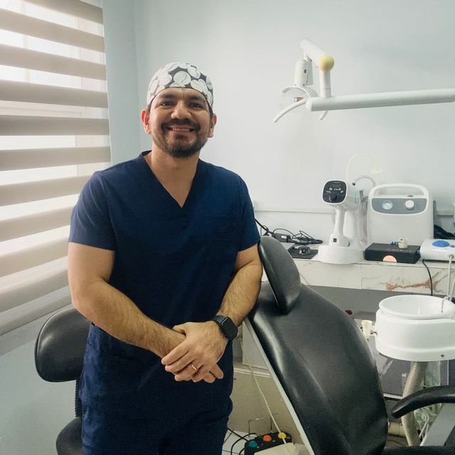 Joel Bracamontes, Dentista - Odontólogo Culiacan