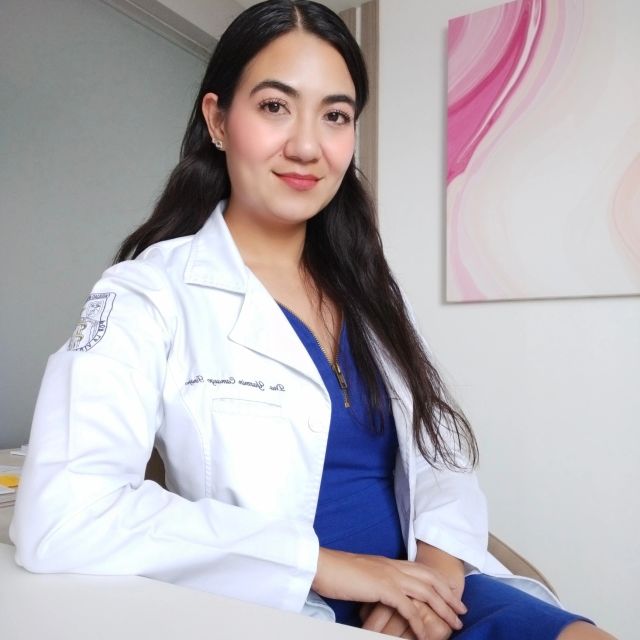 Yazmin  Camargo Tinajero , Médico general Santiago de Querétaro