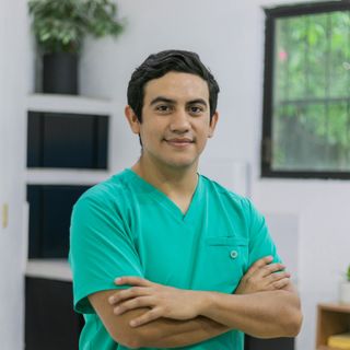 Ampliar imagen: William Candelario Cortes Conde, Dentista - Odontólogo Cancun
