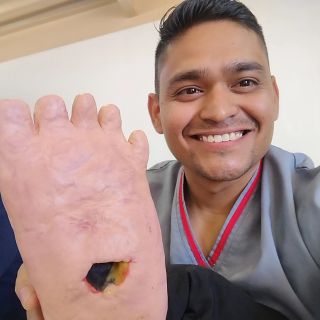 Ampliar imagen: Gabriel López Ruiz, Médico general Pachuca de Soto