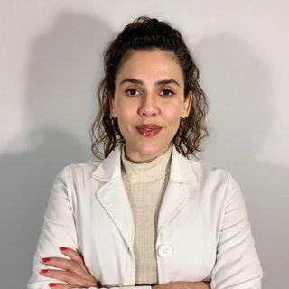 Ampliar imagen: Lourdes Mena, Dermatólogo Cuauhtémoc