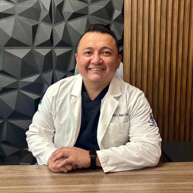 Normando de Jesús Rivera Canul, Ortopedista Mérida