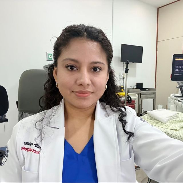 Rita Marile Castillo Arguelles, Cardiólogo Mérida