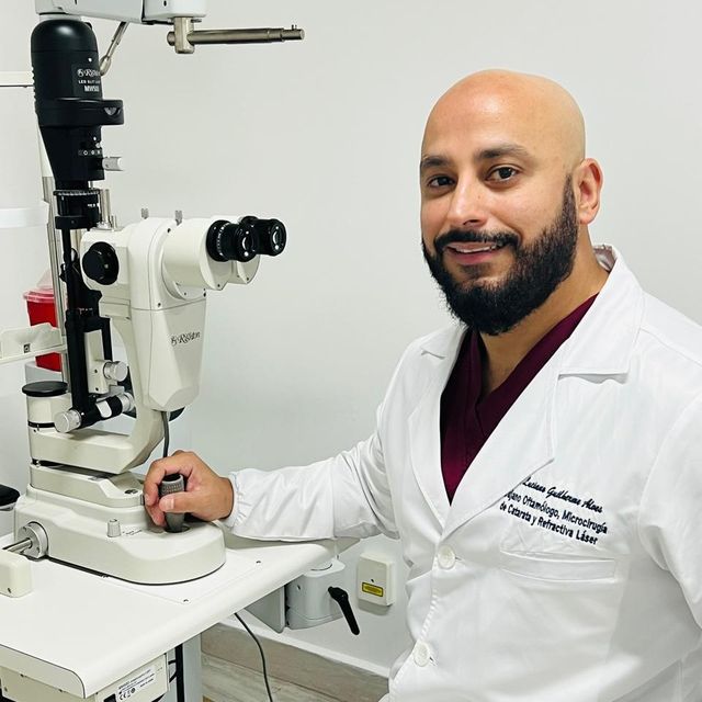 Luciano Guilherme Alves, Oftalmólogo Tuxtla Gutierrez