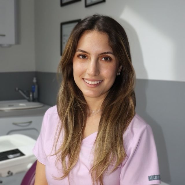 Lubna Foglio Khoury, Dentista - Odontólogo Tlalpan