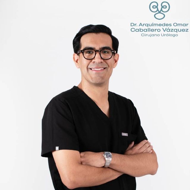 Arquímedes Omar Caballero Vázquez, Urólogo Monterrey