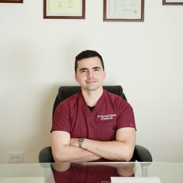 Bernardo Ramos Vadillo, Oftalmólogo Mérida