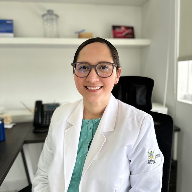 María Teresa Flores Guzmán, Geriatra Santiago de Querétaro