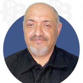 Ampliar imagen: Carlos Moreno Torres, Oftalmólogo Tijuana