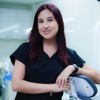 Ampliar imagen: Alexia Martínez González, Dentista - Odontólogo Xalapa