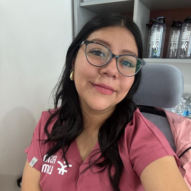 Leslie  Miraflores , Fisioterapeuta Otzolotepec