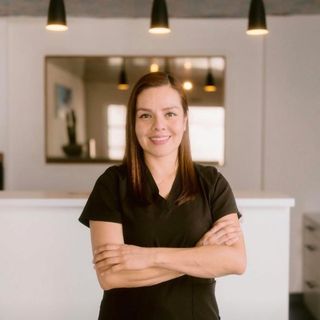 Ampliar imagen: Karla Bonilla Fausto, Dentista - Odontólogo Querétaro