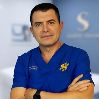 Ampliar imagen: Xavier Sánchez García, Cirujano plástico Magdalena Contreras