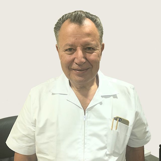 Eduardo Alcocer Sánchez, Proctólogo Cancun