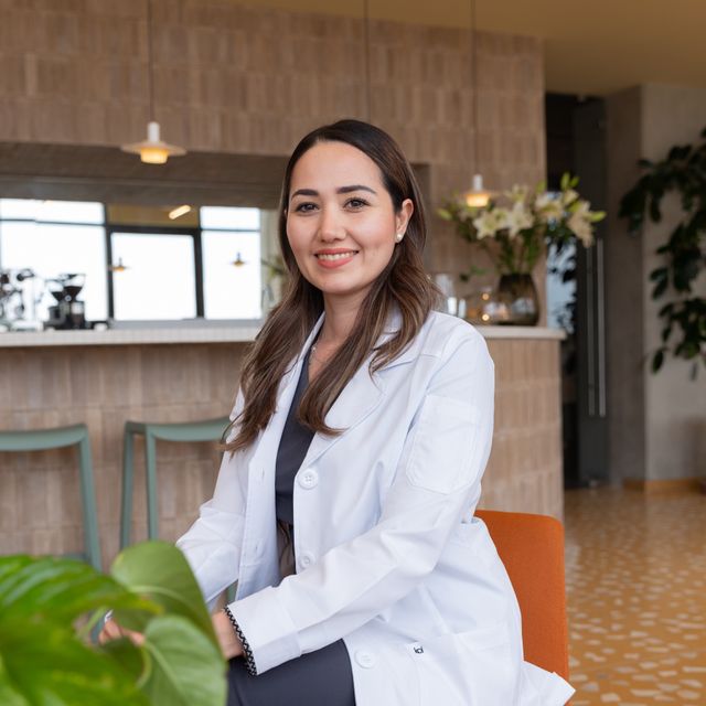 Zoraida de la Luz Hurtado Flores, Ginecólogo Guadalajara