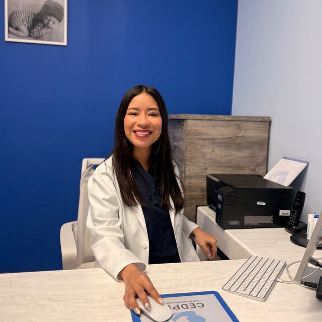 Jacquelin Montserrat Gadea Noriega, Ginecólogo Ciudad de México