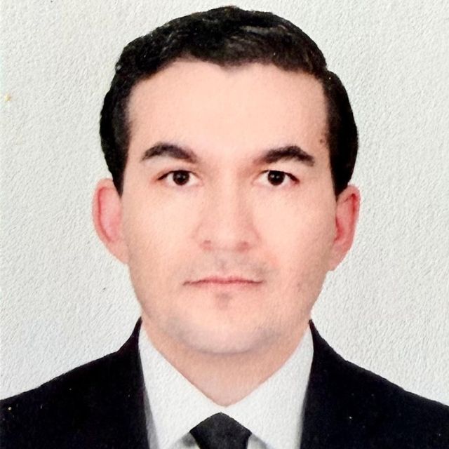 César Adolfo Munguía Lares, Gastroenterólogo Guadalajara