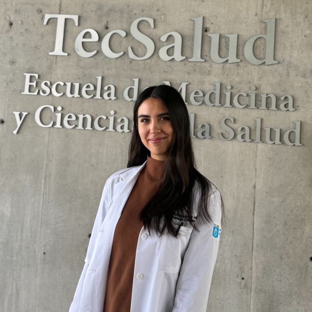 Andrea Alcázar Juárez, Médico general Monterrey