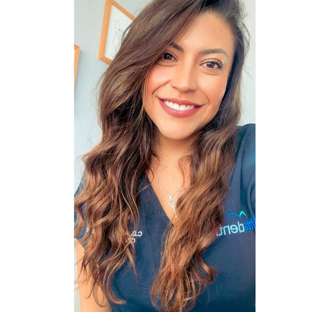 Adriana Gaminio Reyes, Dentista - Odontólogo Benito Juárez