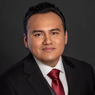 Ampliar imagen: Nelson Niels Espinosa Queb, Cirujano plástico San Francisco de Campeche