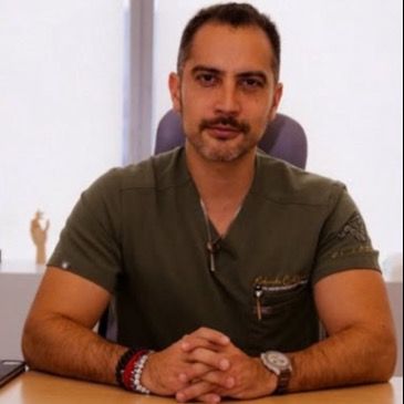 Eduardo Javier Cartagena Sotres, Cirujano plástico Ciudad de México